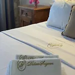 Krem Alaçatı