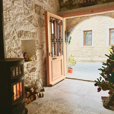 Gazde/Camere de închiriat Krem *